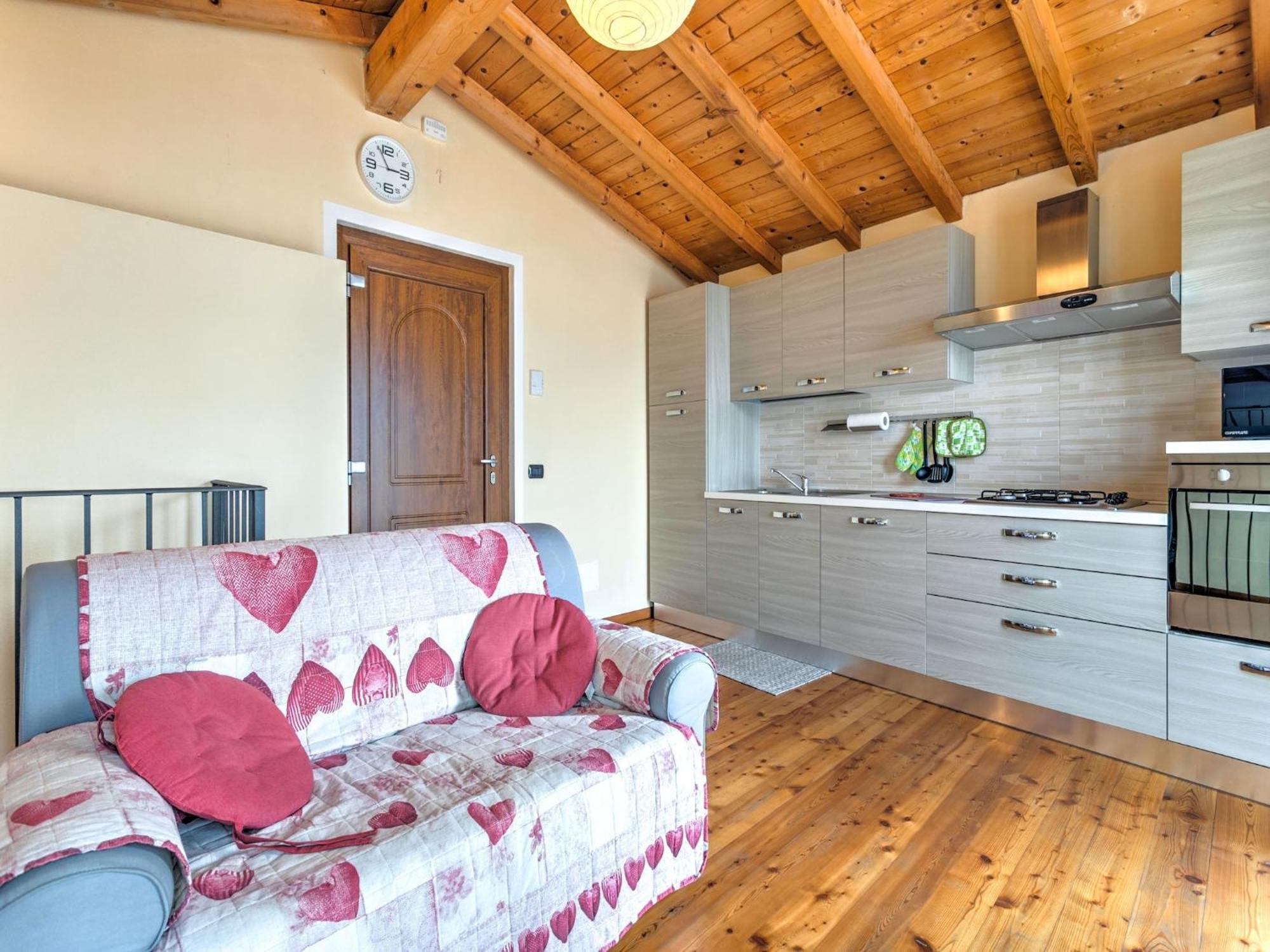Wonderful Flat With Swimming Pool Lift And Garden Apartamento Gravedona Exterior foto