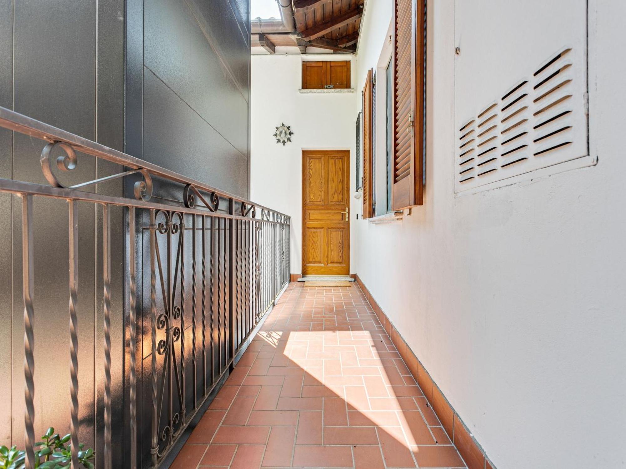 Wonderful Flat With Swimming Pool Lift And Garden Apartamento Gravedona Exterior foto